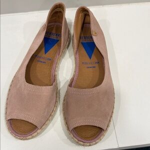 NWOT Verbenas Cruz peep toe espadrilles pink suede in size 39